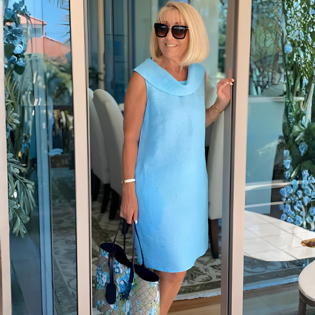 Perla – Sleeveless Sheath Dress with Round Neck