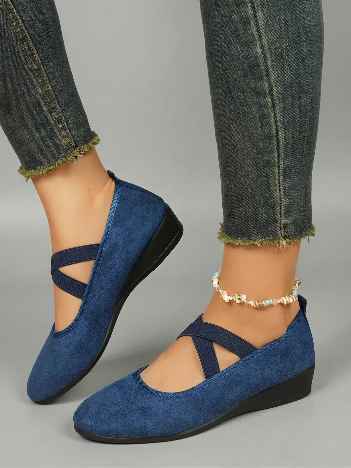 Madeleine | Closed and Comfortable Wedge Shoes