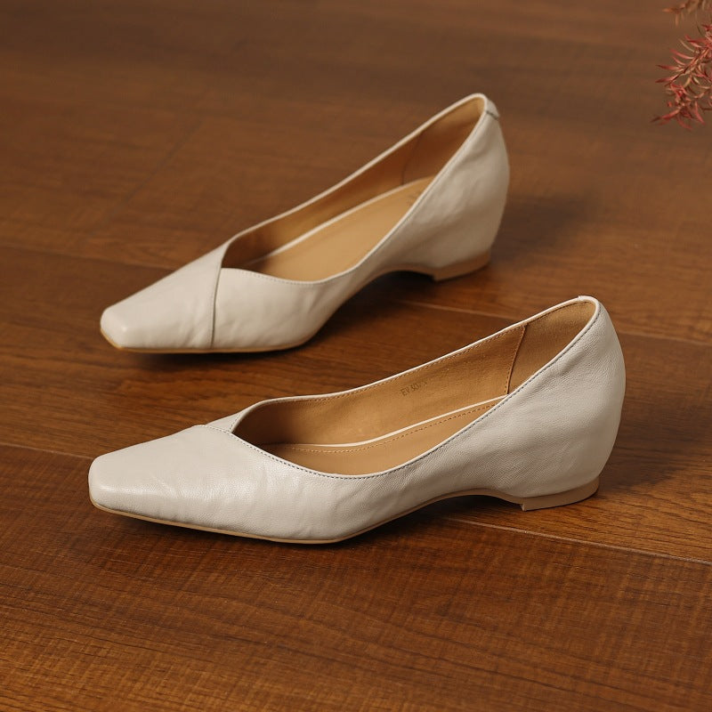 Noémie Square-Toe Leather Flat