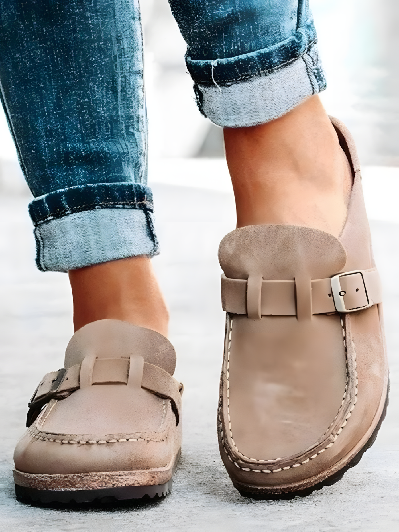 Mallorca – Suede Buckle Comfort Clogs