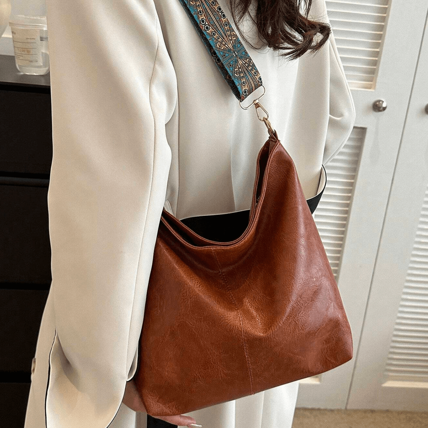 Alba's Textured Carry | Shoulder Bag