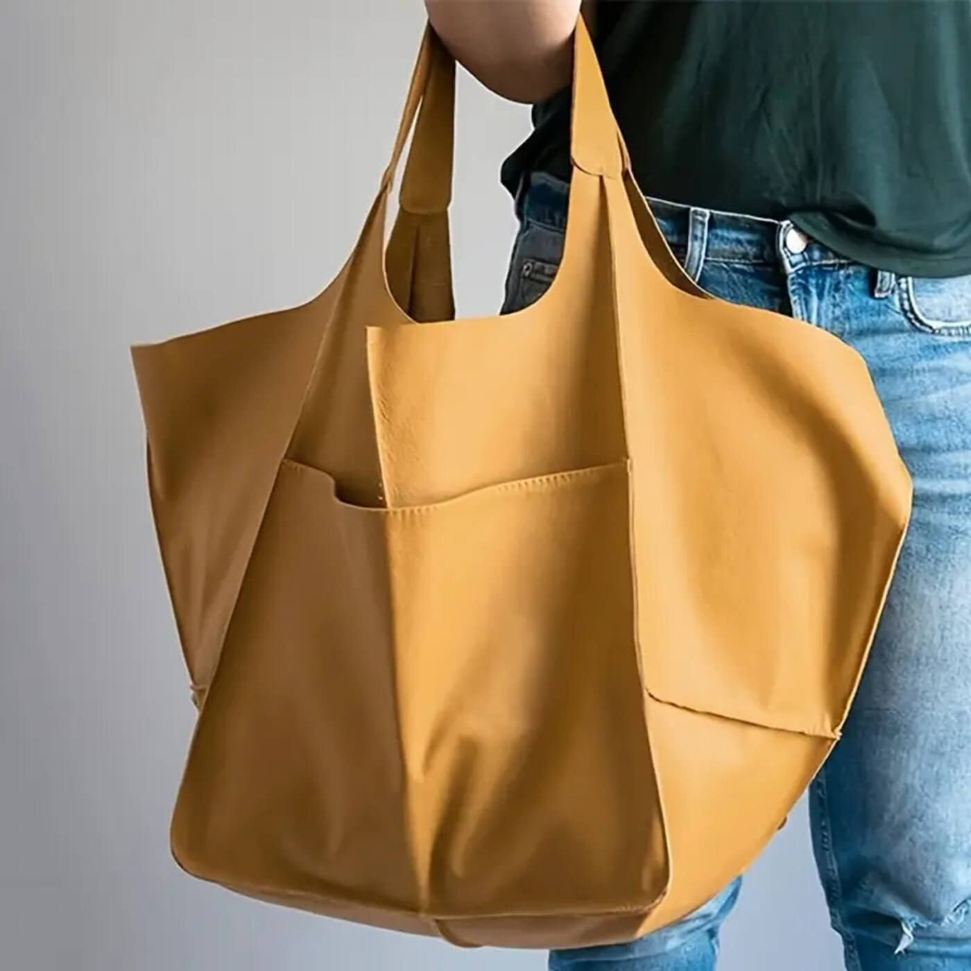 Rosaria's Minimal Carry | Tote Bag