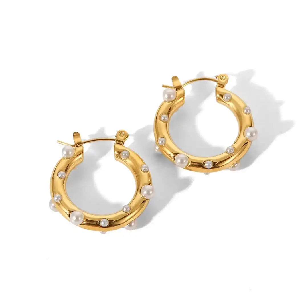 Gold Hoops - Pearls