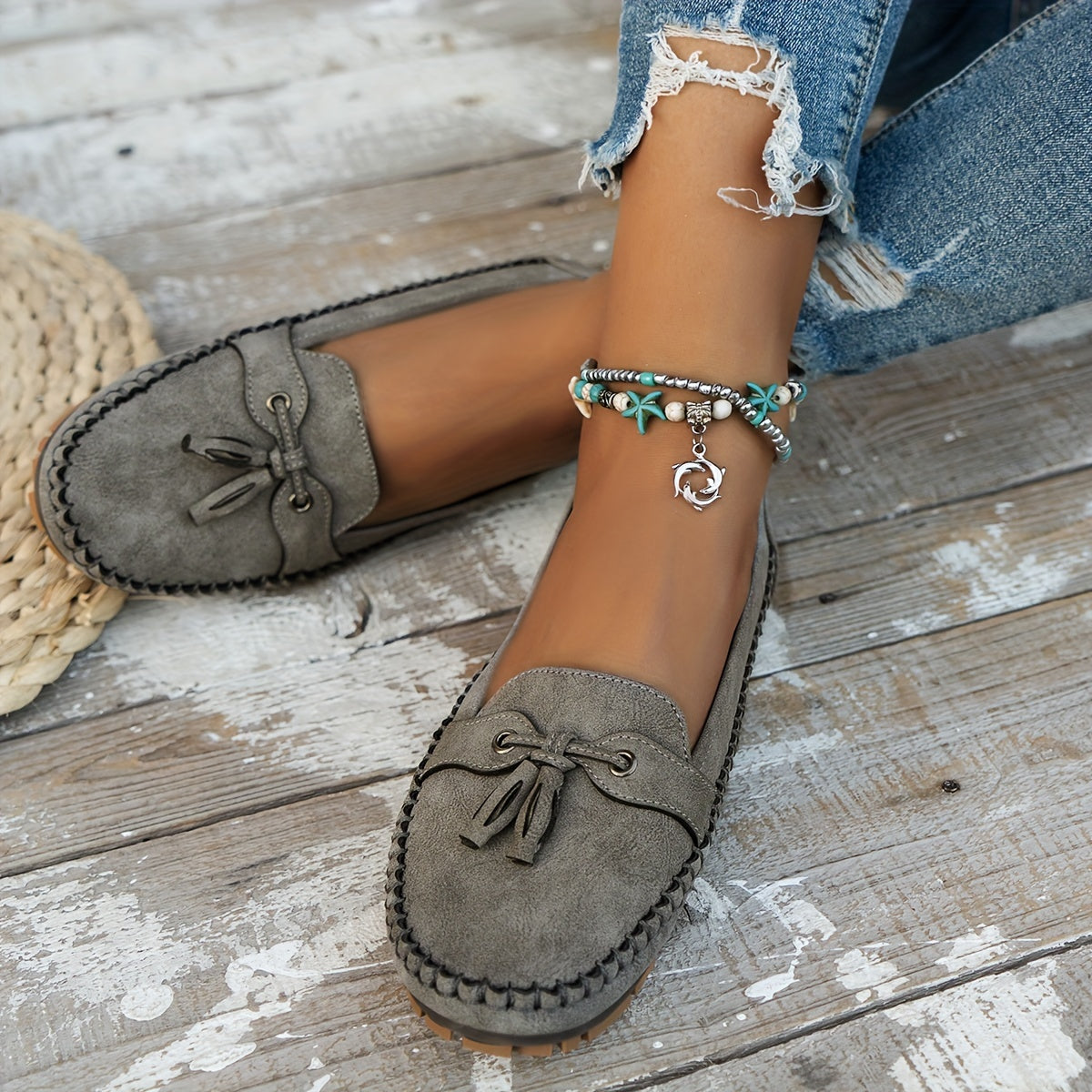 Nadine - Classic loafers with tassel detail